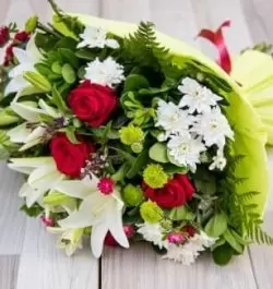 זר פרחים קליאופטרה