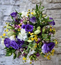 זר פרחים היער הקסום