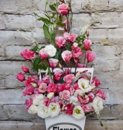 סלסלת פרחים בחיפה