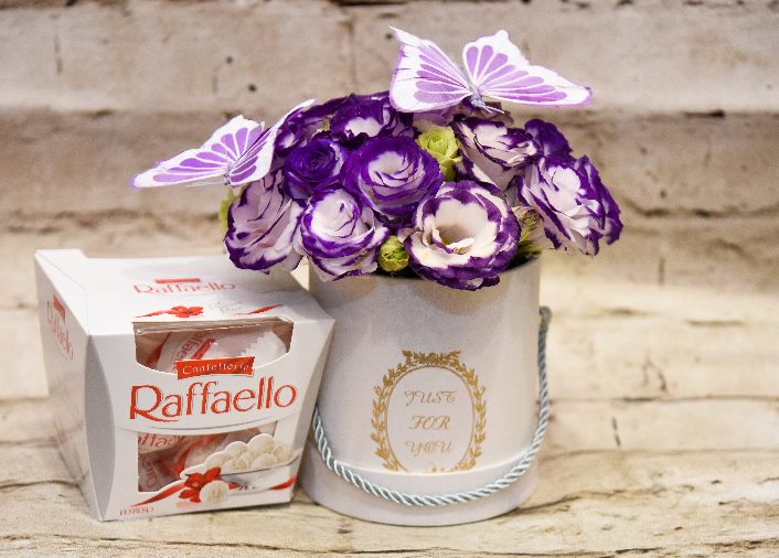 סידור ליזיאנטוס סידור ליזיאנטוס עם פרפר