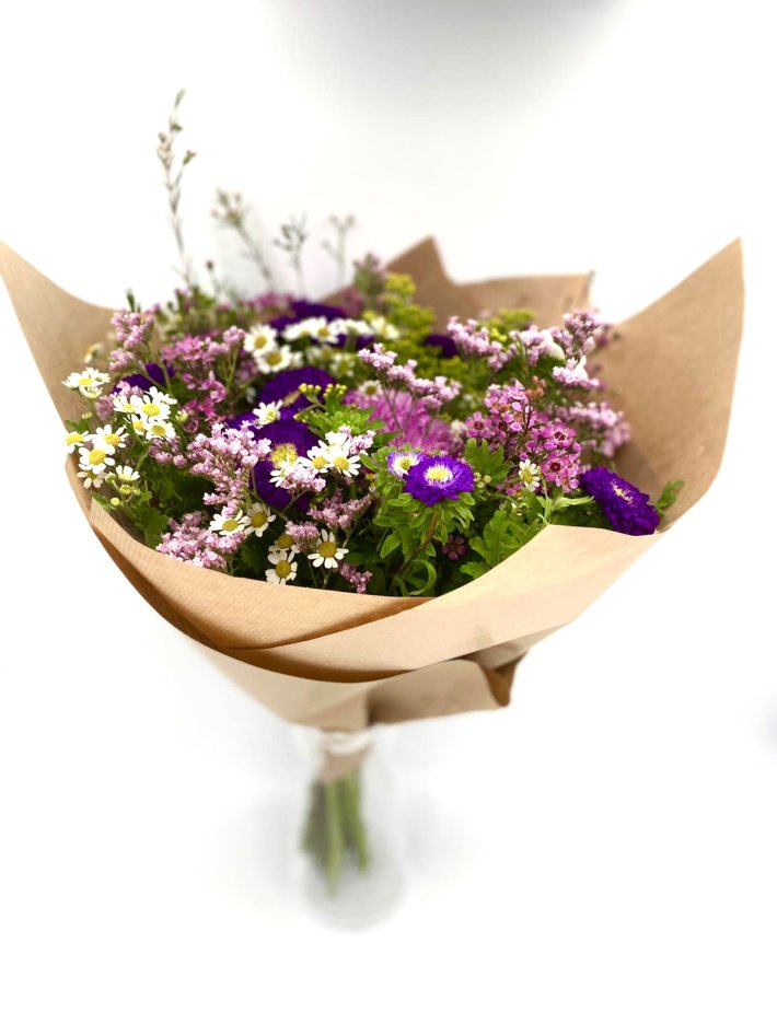 49288d73-7133-4da0-bb5b-0343d3938d89 זר פרחי ם