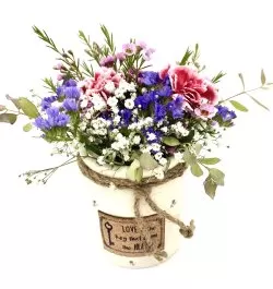 סידור פרחים כפרי